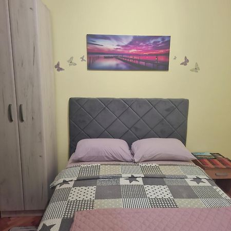 Barcelona Apartments 蒂瓦特 外观 照片